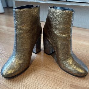 Kenneth Cole booties silver and gold metallic